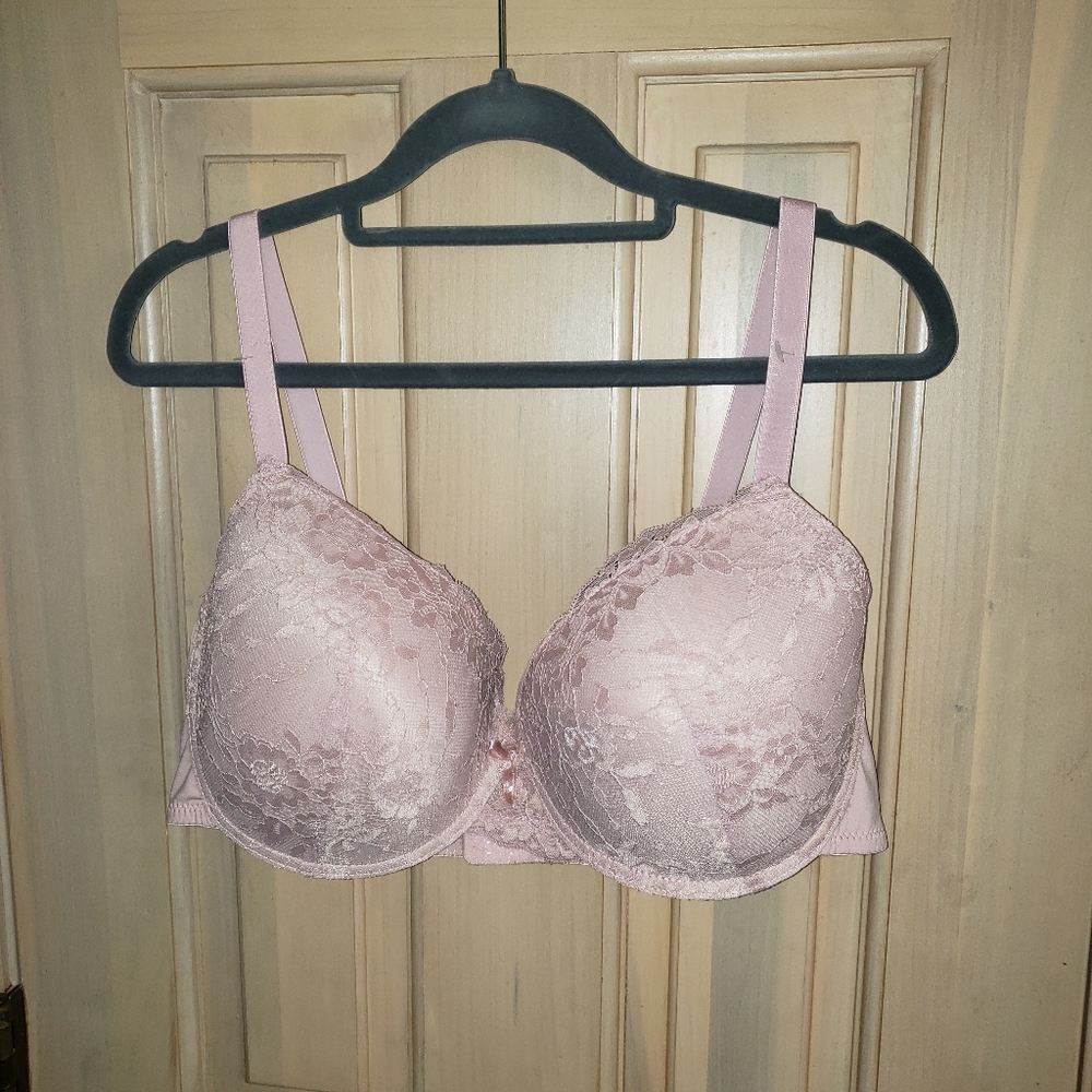 NWOT Laura Ashley blush full coverage bra 42D